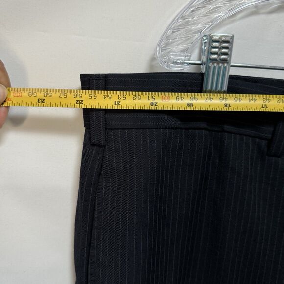 Van Heusen Pleated Classic Fit Dress Pants Men's Striped 42W 30L - Picture 15 of 16